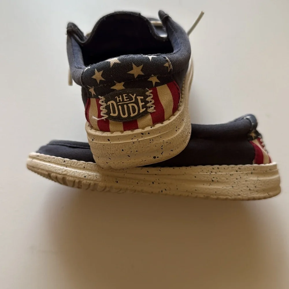 Hey Dude Americana casual slip on shoes 9 - Picture 3 of 3